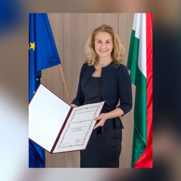 Miniszteri kitüntetésben részesült Dr. Sarkadi Nagy Eszter, a Táplálkozástudományi Főosztály munkatársa